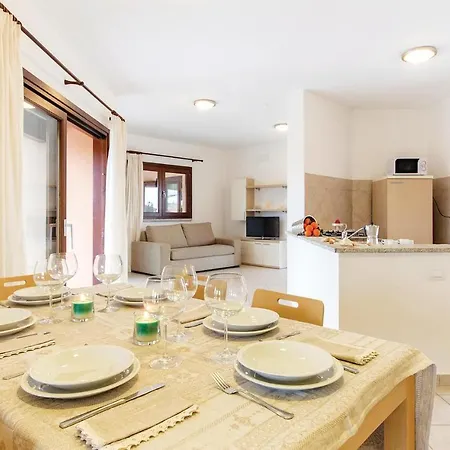 3 Bedroom Cozy In Trinita Dagultu Ot Holiday home Li Valcaggi