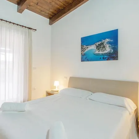 3 Bedroom Cozy In Trinita Dagultu Ot Holiday home Li Valcaggi