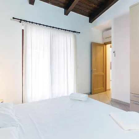 3 Bedroom Cozy In Trinita Dagultu Ot Holiday home