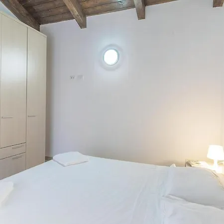 3 Bedroom Cozy In Trinita Dagultu Ot Li Valcaggi