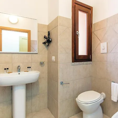 3 Bedroom Cozy In Trinita Dagultu Ot Holiday home Li Valcaggi