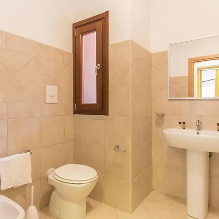 3 Bedroom Cozy In Trinita Dagultu Ot Holiday home *